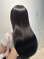 トリッカ シブヤ(TRICCA SHIBUYA)&nbsp;艶髪セミロング暗めカラー髪質改善カラー羽エクステ韓国エクステ