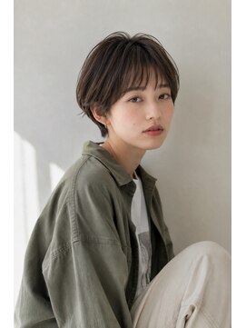 イト(ito) 大人可愛い丸みショート×透け感ブラウン