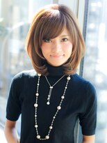 《AFLOATディル裕二朗》トップにボリューム小顔に似合わせヘア