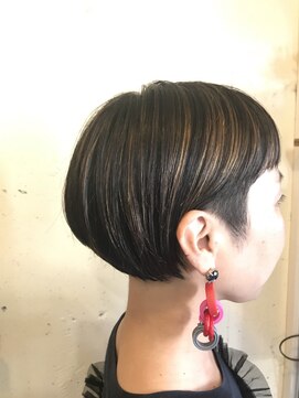 エイチクロス 蛍池店(hcross) 刈り上げ ショート