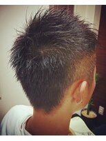 シックス ヘアー オノダ(Six HAIR ONODA)&nbsp;大学生にも使えるツーブロショート