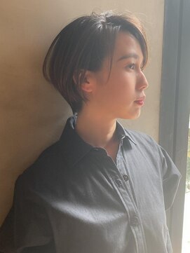 クィーンズガーデンバイケーツーギンザ(QUEEN’S GARDEN by K two GINZA) [K-two銀座]耳掛けショートヘア/ハイライト[銀座]