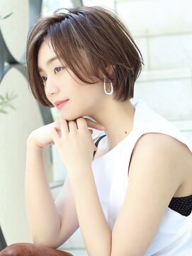 アンド ストーリーズ(&STORIES) 小顔/ひし形/クビレ/丸み/ボブ/20代/30/代/40代/大人ショート