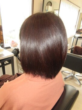 コア フィール ア デイ(COIFFURE A DAY) 【M3D見附今町】ミディアムグラデーション