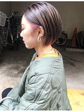 リリス(Ryllis) 丸みショートボブ インナーピンク