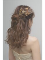 フーバ(FUUBA)&nbsp;ウェーブハーフアップで大人可愛い