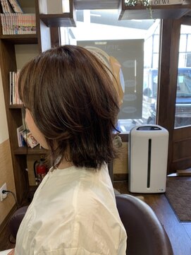 ボンブゥ(Bon bout) ベージュカラー