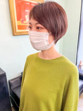ページボーイ美容室 [お客様スタイル]首元スッキリの丸みショート