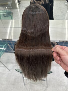 ロンドルーチェ 心斎橋(Lond luce) ダークアッシュ/ミディアムレイヤーカット［髪質改善/縮毛矯正］