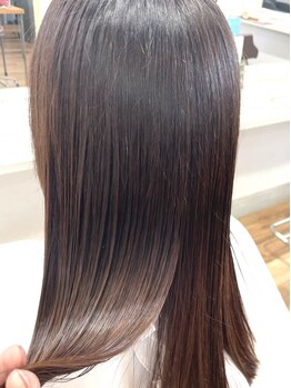 シスコ ヘア デザイン(Scisco hair design)の写真/年中降り注ぐ紫外線で蓄積されたダメージや汚れにアプローチし、健康的な頭皮・ヘアへ導きます!!