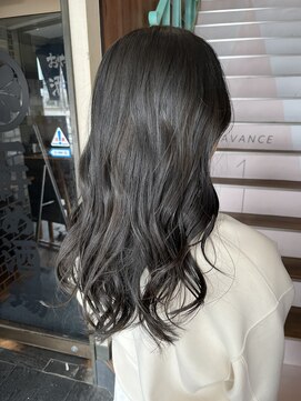 アヴァンス 天王寺店(AVANCE.) ブルーブラック×透明感