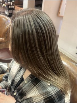 アフィナー 上大岡(Afinar) シャドウルーツ