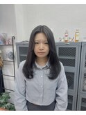 グレー