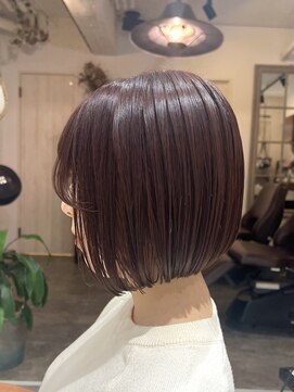 リビュー(re view) 《re view MIRU》ラズベリーカラー/前下がりボブ