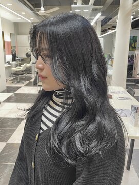 テテ(TETE) レイヤーカット/ロング/ブルーブラック