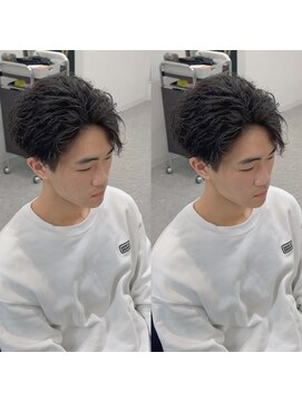 ブライト(BRIGHT) ハーフバックツイストスパイラルパーマ