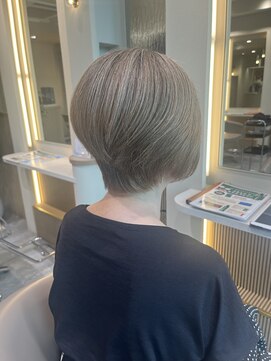 ウインナーヴィジョン 栄 久屋大通店(WINNER VISION) 【大人のファッションカラー】お白髪ぼかしハイライト