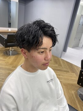 アレス バイ シカ 神戸三宮元町店(ALLES by Cica) 波巻きツイストスパイラルパーマツーブロック刈り上げ