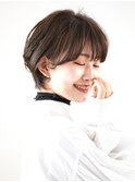 切りっぱなしショート・ボブ/絶壁解消/前髪なし/40代/30代/丸顔