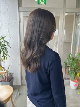 テラス 金沢(Terrace) ミディアムレイヤーカット【荒川】