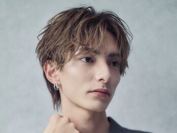 ローム 北花田店(Rome)の写真/【大人の男の嗜み】白髪を魅力に変えるデザイン提案。ON/OFFキマるパーマスタイルで一味違う自分へ！