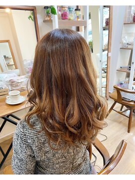 ロカット サロン(Roquat Salon) ロングイルミナカラー【ヘアセット/ヘアアレンジ/立川/立川南】