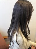 くすみグレージュ