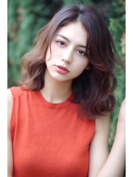 リークフー(Ree cu fuu) 10代20代30代40代50代 前髪 ふんわりミディアム 藤沢ベージュ