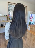 柔らかいストレートヘア