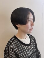 ノエル(NOEL)&nbsp;ぱつっとライン×センターパート