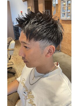 パイレーツ(Pirates Ushiwakamaru Style) メンズフェードスパイキーショート