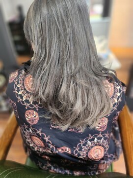 リコ エスト 上野店(lico est) くすみベージュ