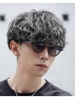 フィフス トウキョウ (fifth TOKYO)&nbsp;波巻きパーマツイストスパイラルパーマパーマヘアシャドウパーマ