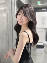 エヌアイ オモテサンドウ(ni omotesando) momona
