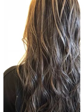 シーニュ ヘアー デザイン(cygne hair design) やや外国人風ナチュラルグレージュ