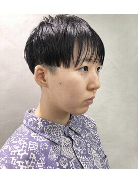 オジョマノ(OjOmano) カジュアルな刈り上げショート