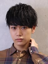 黒髪マッシュ束感ツーブロックスーツビジネス学生ヘア