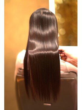 レアナ バイ ニーナ(Leana by NINA) 「ツヤツヤ髪」のキホン