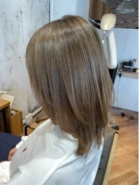 ヘアーショップ エヌアンドエー 越谷店(hair shop N&A) 大人ミディ×ミルクティー