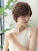 大人かわいい似合わせカットショートヘアシースルーバング小顔