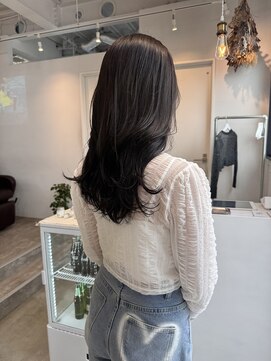 ロカ 表参道(loka) ニュアンスカラー/カールヘア[表参道/ブリーチ/ハイライト]Mai