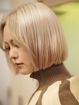 ヘアープロデュース ラピセット 松山(Lapset) 20代30代40代大人ブロンドヘアーブリーチハイトーンカラー