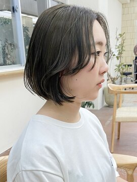 パークレーン アイス イヴェン(park lane ICI yeven) ブリーチなしダブルカラー オリーブカラー 顔まわり ボブrena