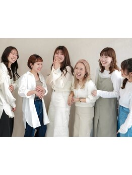 女性ならではの柔軟な目線で分かりあえる提案を*大切な顔周りや前髪のお悩みもご相談◎[新宿駅/縮毛矯正]