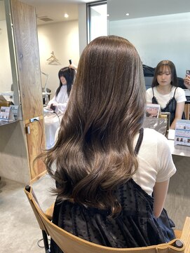 トテ(tote.) ブリーチなしダブルカラー赤み消し透明感オリーブベージュ