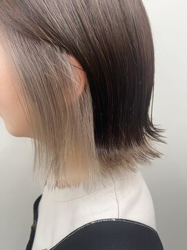 セブンルックスクレオ(7LOOKS creo) イヤリングカラー ベージュ