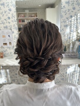 サクララ(Sakura la) アップヘア/シニヨン/参列ヘア/お呼ばれヘア/結婚式/鎌倉/結婚式
