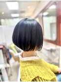 ショートボブ