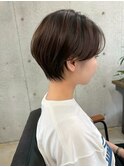 大人かわいい・小顔ショートレイヤー・ベージュ艶カラー・小顔◎