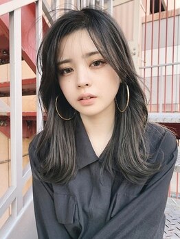 フレア 西口店(FLEAR)の写真/FLEAR独自開発のノンダメージカラーで美髪に導きます♪他カラー材もお取り扱いで、理想に合わせて選べる◎